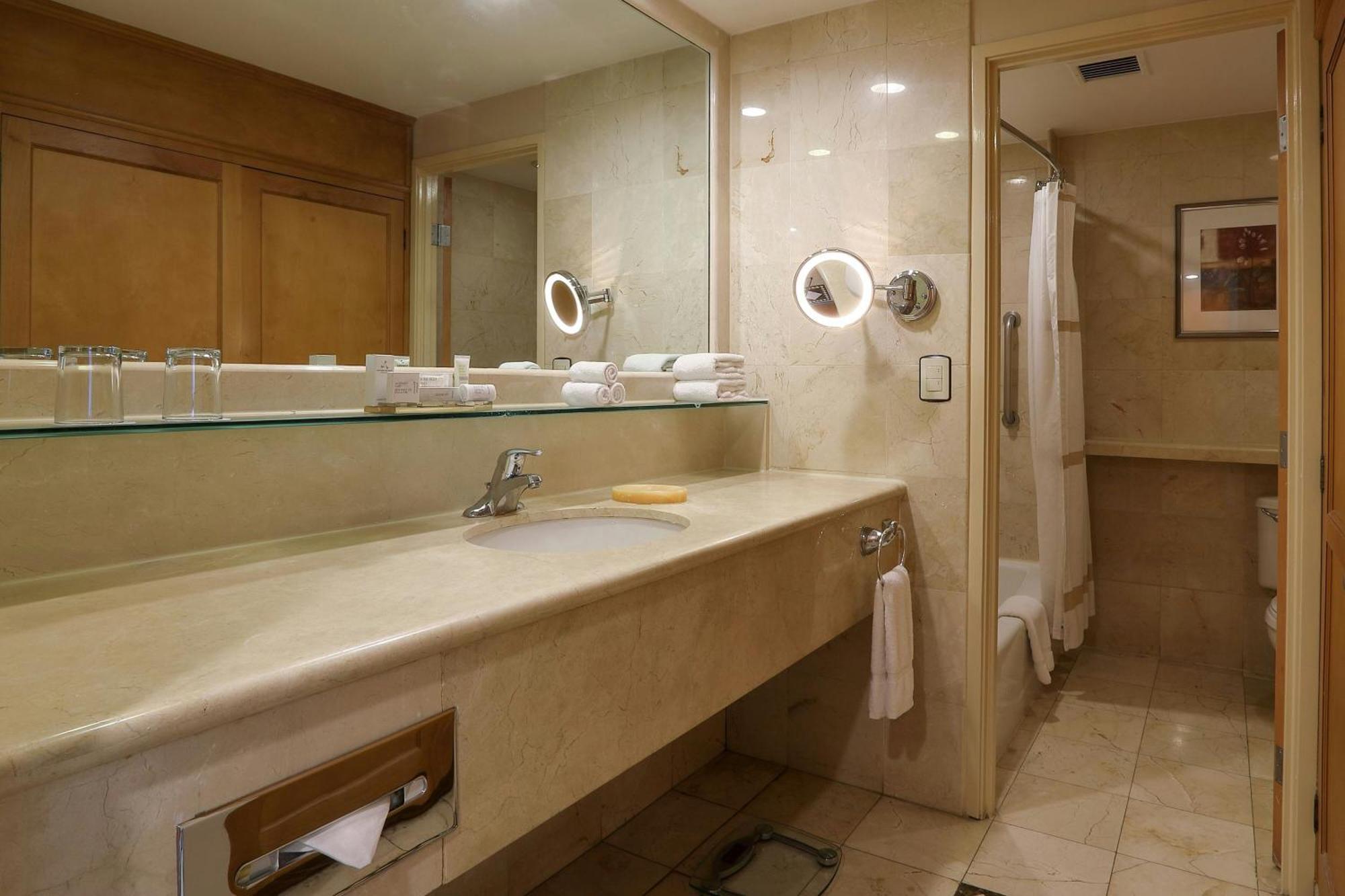 Marriott Tijuana Hotel Eksteriør bilde